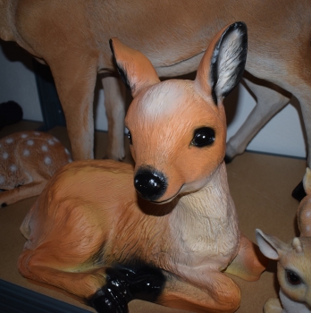 Reh Gartenfigur Lebensecht Dekoration Rehkitz Wildtiere Tierfigur Deko