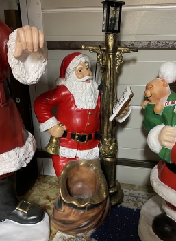 Weihnachtsmann mit Laterne Sack und Buch