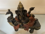 Ganesh auf Pfau Bank Deko Figur Elefant Neu